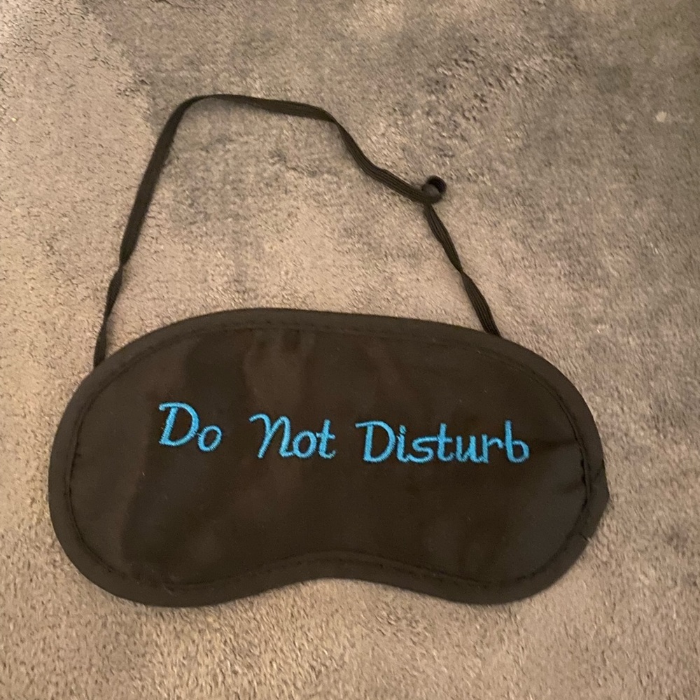 ‘Do not disturb’ sleeping mask